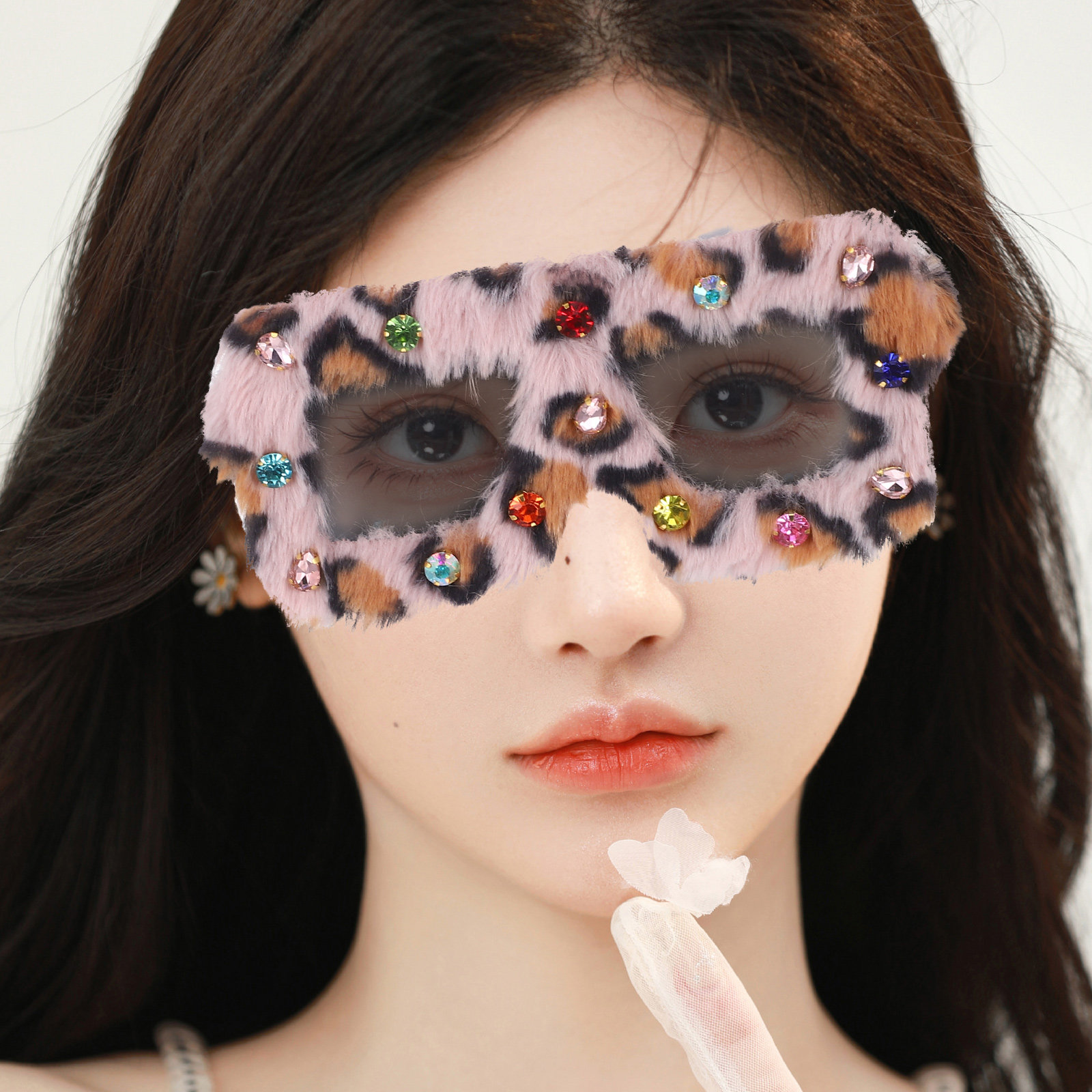 Rhinestone Embellished Masquer - Cr Touch recension och pris